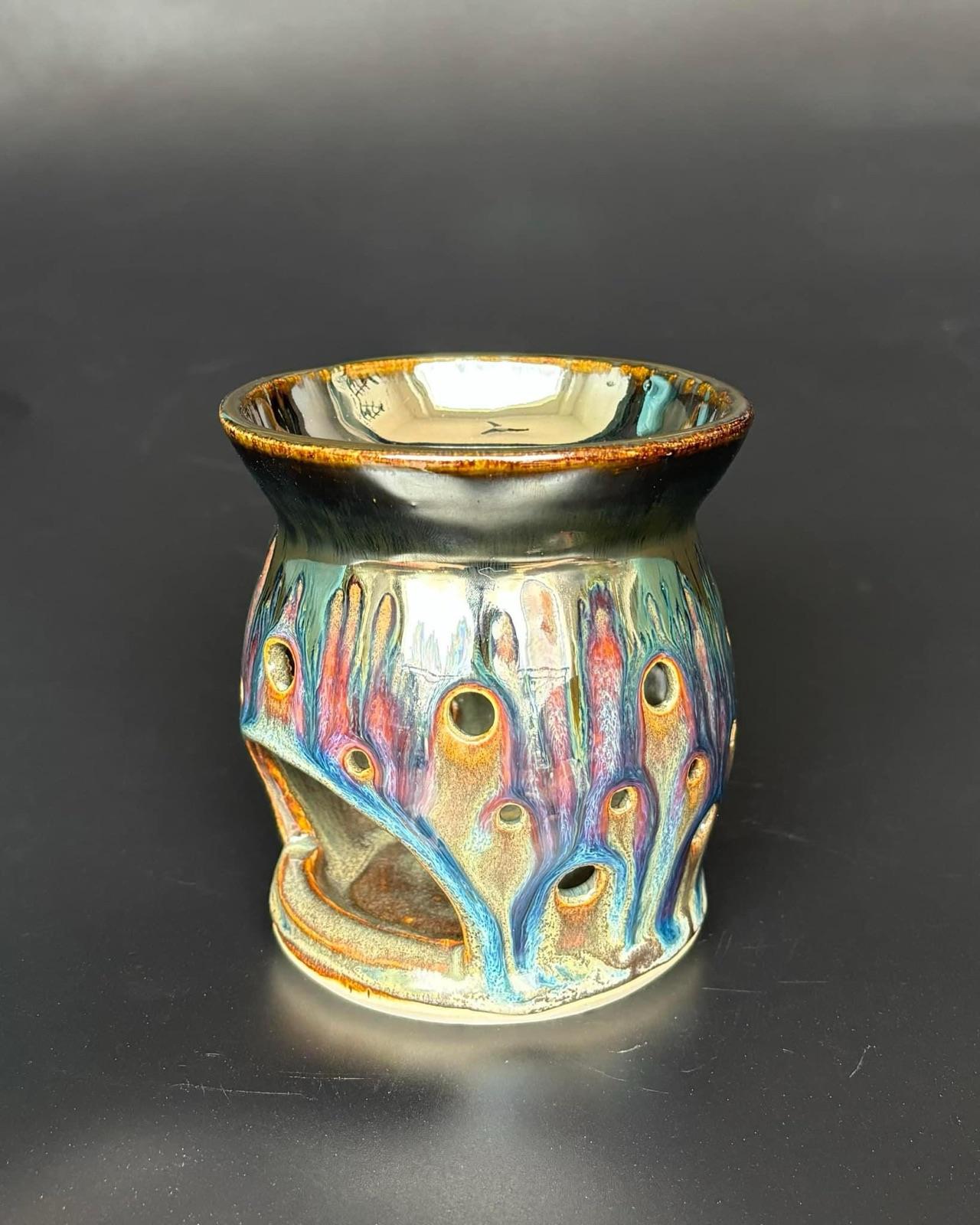 Rainbow oil burner by Sunita GR