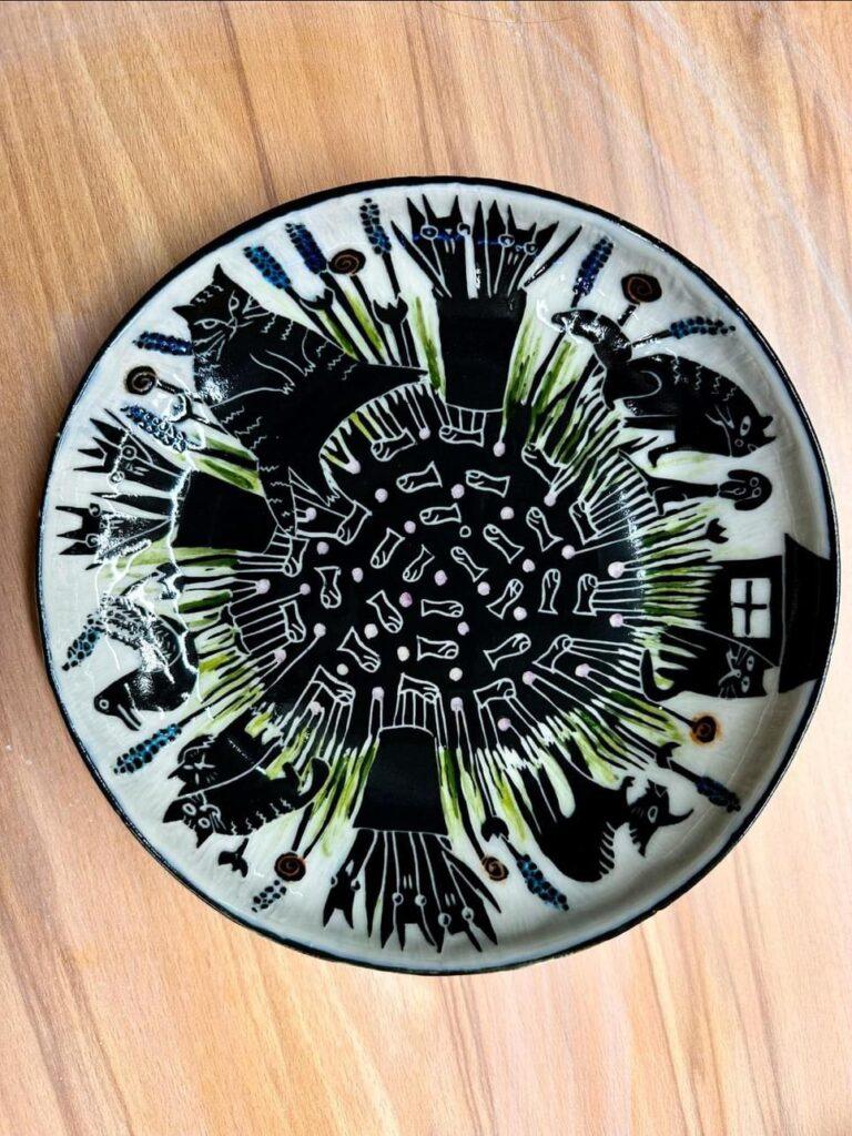 Porcelain sgraffito plates by Piret Kevad 🇪🇪