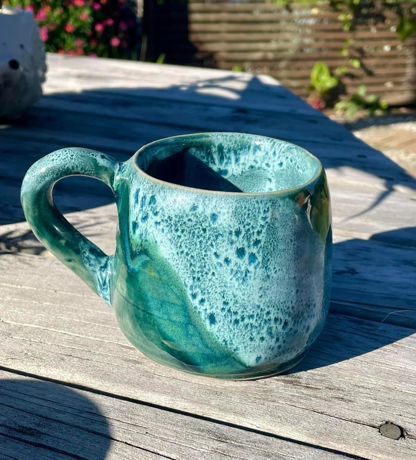 Snow over Rainforest mug by Sarah Philip​